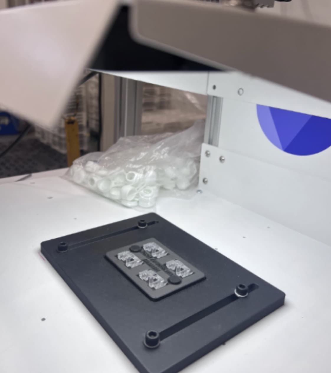 Inspection of transparent molded parts
